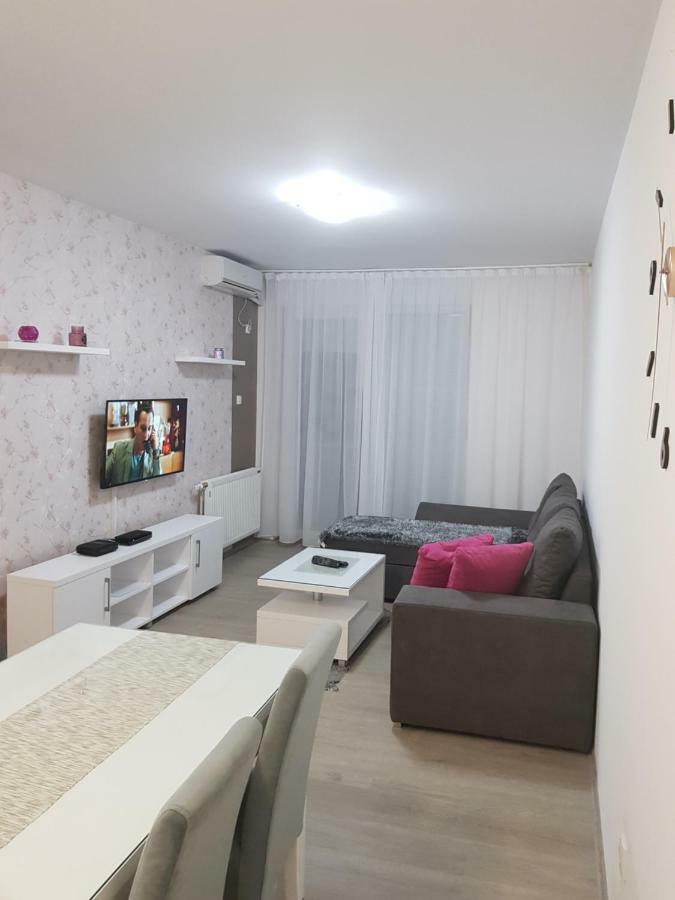 Apartment Gea 18 Novi Sad Luaran gambar